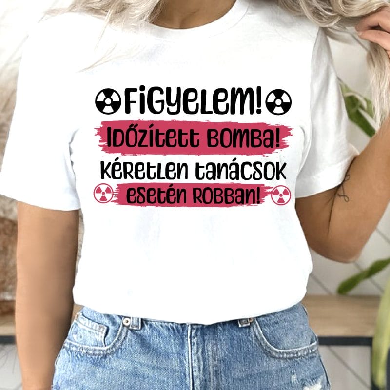 Figyelem időzített bomba póló