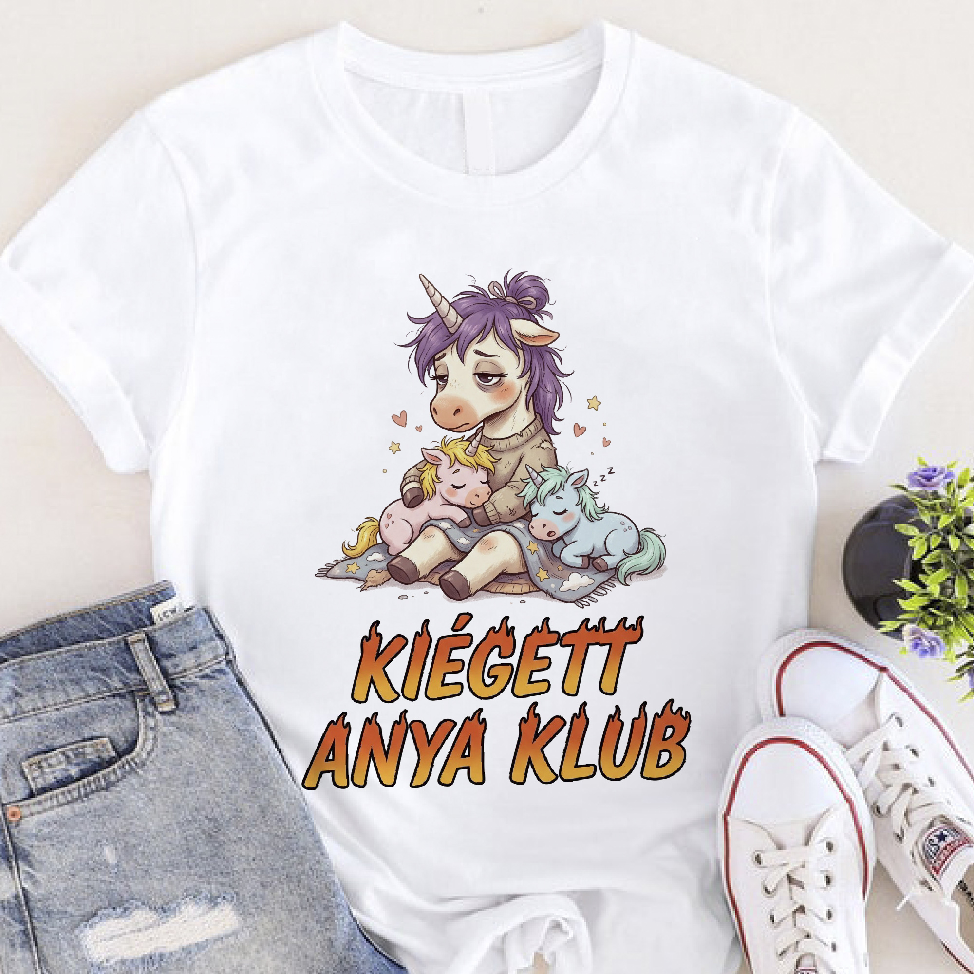 Kiégett anya klub póló vagy pulcsi, fáradt unikornisokkal